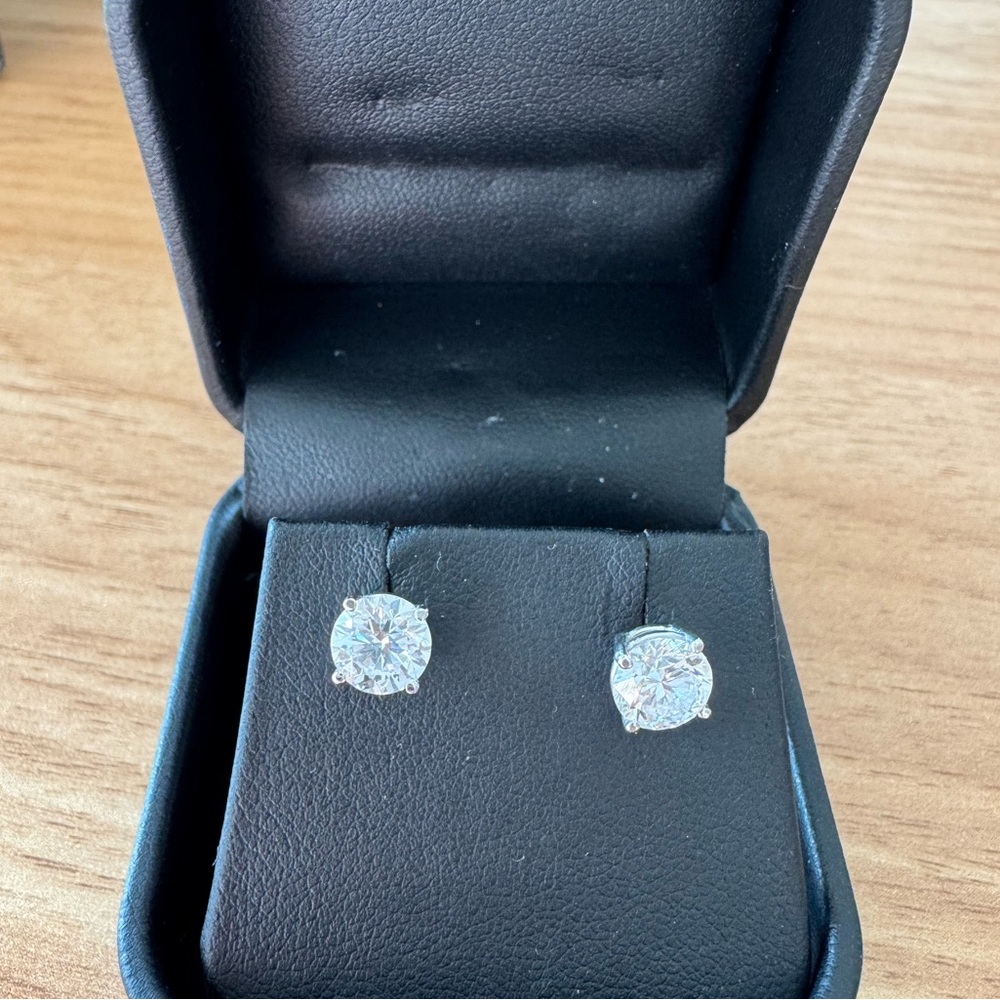 Lab grown 2ct diamond studs